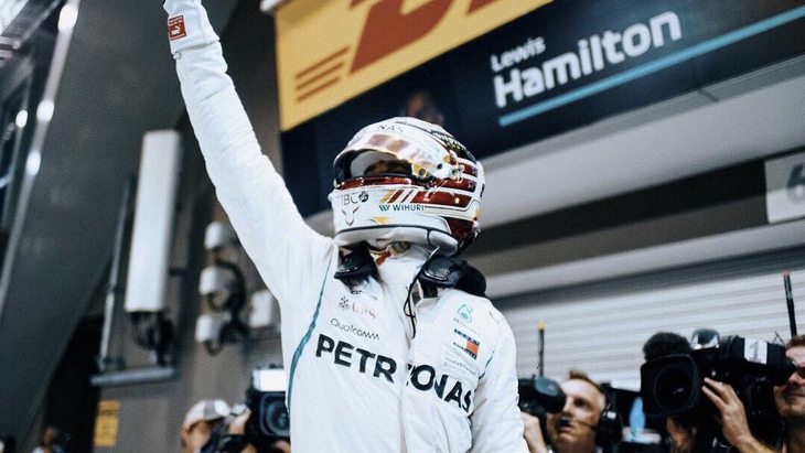 Льюис Хэмилтон