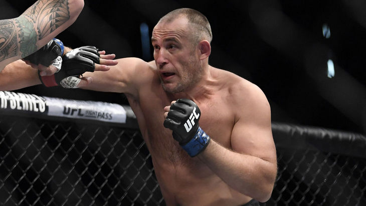 Алексей Олейник