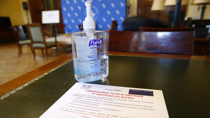 Коронавирус мешает проведению судебных заседаний