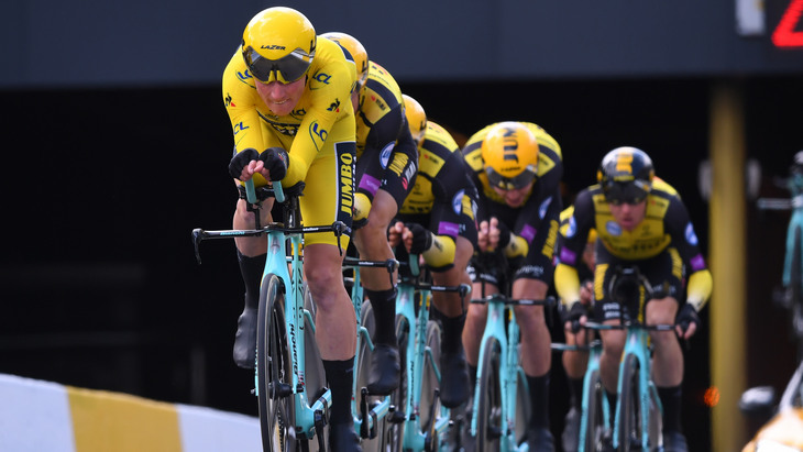 «Тур де Франс» все равно хотят провести летом