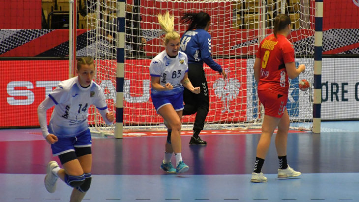 Российские гандболистки победили сборную Черногории на ЧЕ