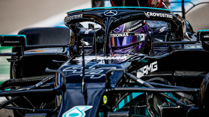 Льюис Хэмилтон