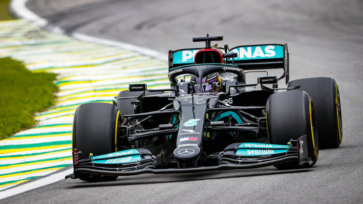 Льюис Хэмилтон