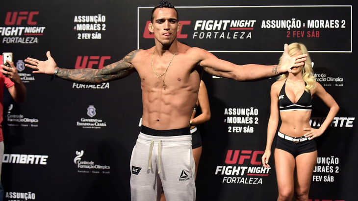 Чарльз Оливейра