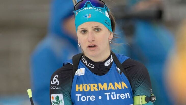 Жулия Симон