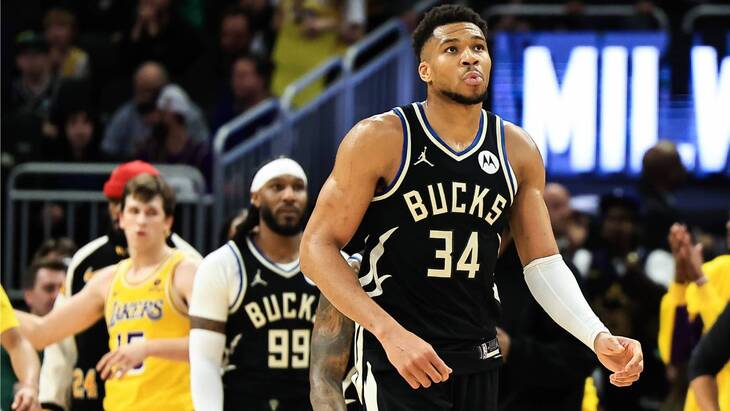 Яннис Адетокунбо