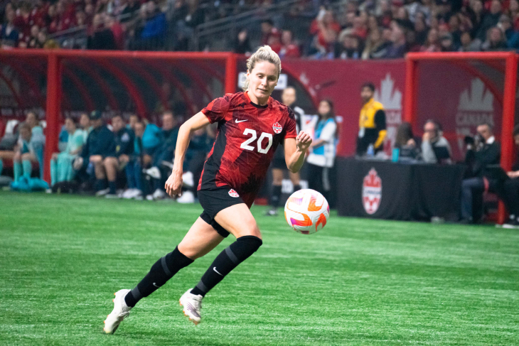 Клоэ Лакасс