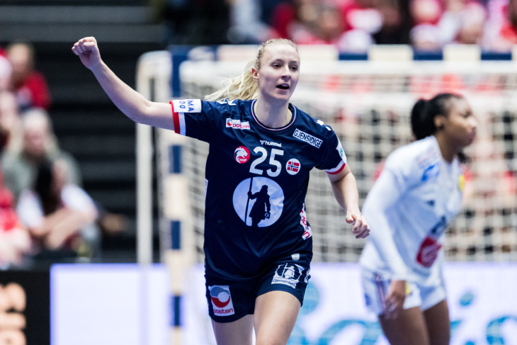 Хенни Рейстад