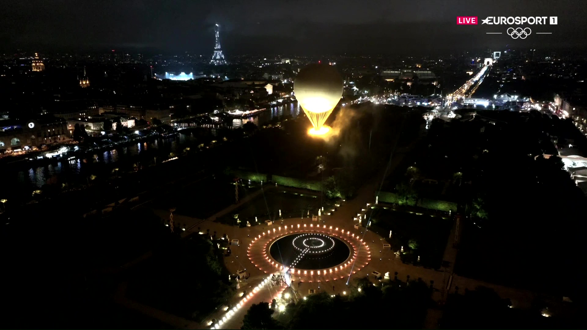 Огонь горит и парит. 