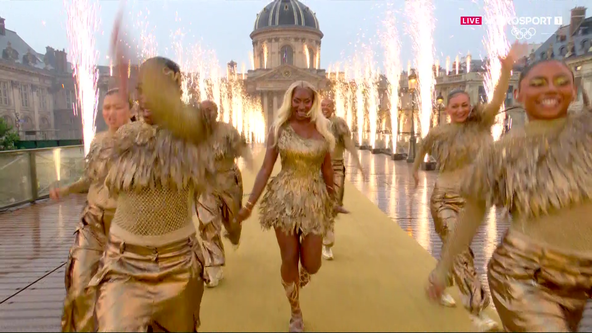 Ая Накамура