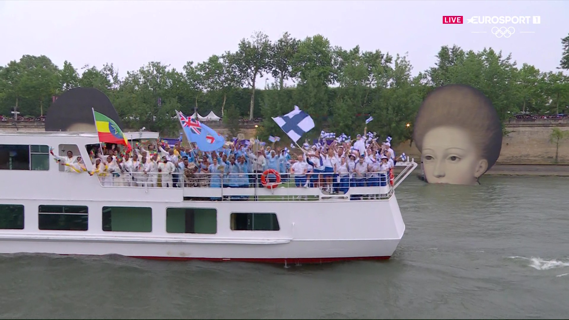 Фиджи плывет за золотом