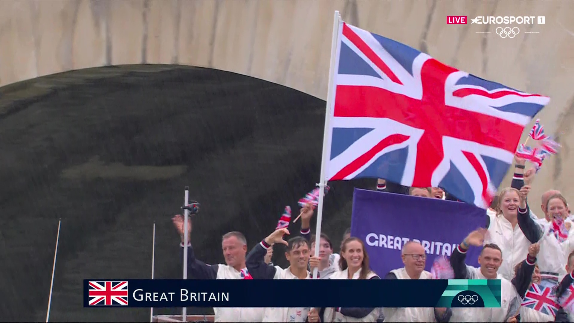 Британцы плывут