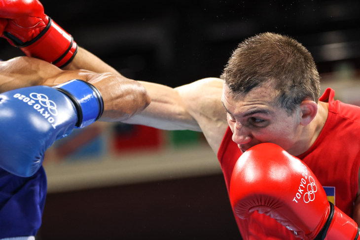 Александр Хижняк