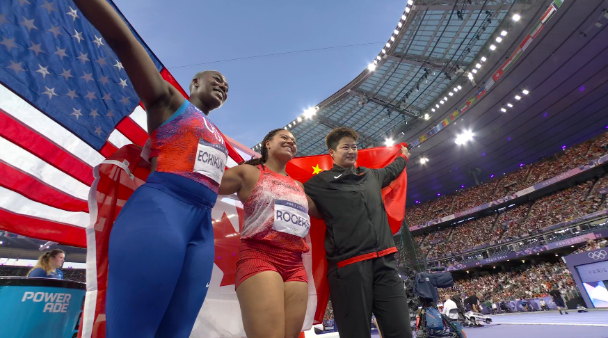 Победительницы в метании молота