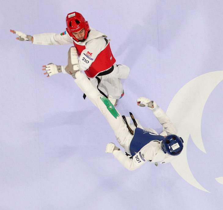 Гасим Магомедов (сверху)