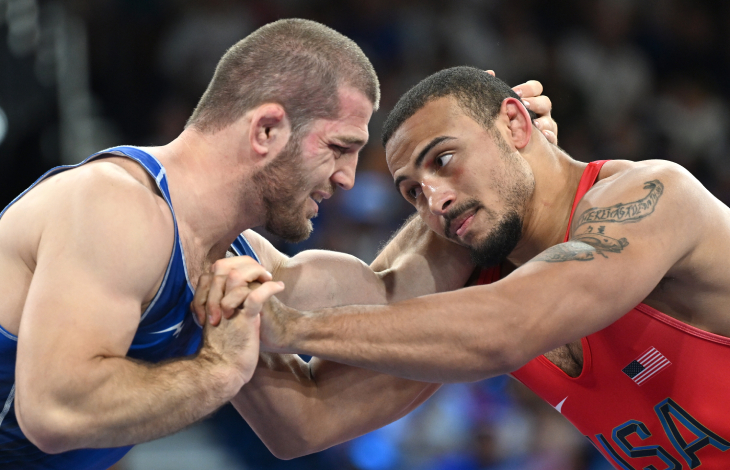 Магомед Рамазанов (слева)