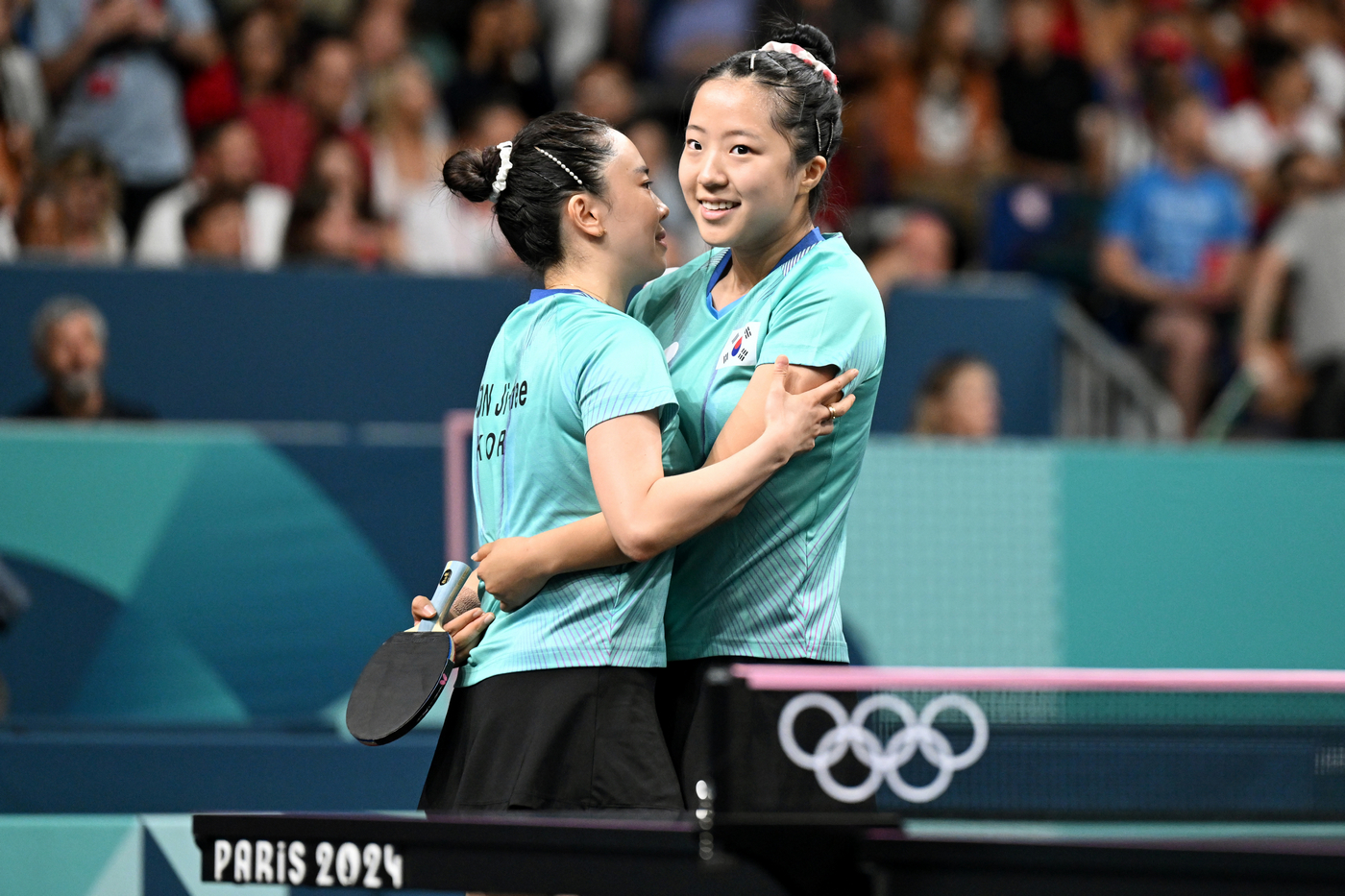 Девушки из команды Южной Кореи по настольному теннису