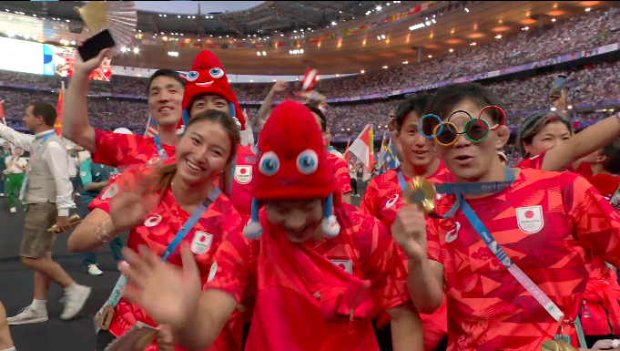 Японские шапки в тон форме