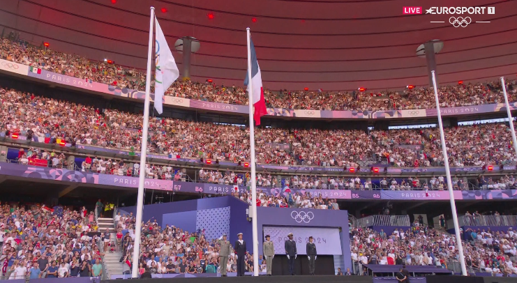 Подъем флага