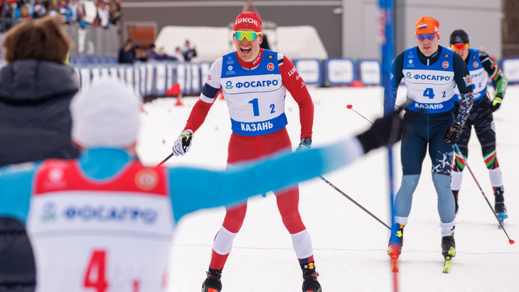 Александр Большунов