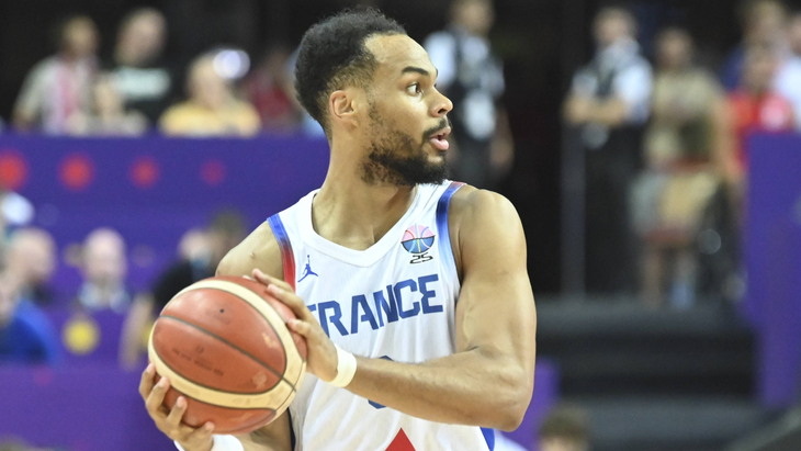 Фрагмент матча Франция — Польша