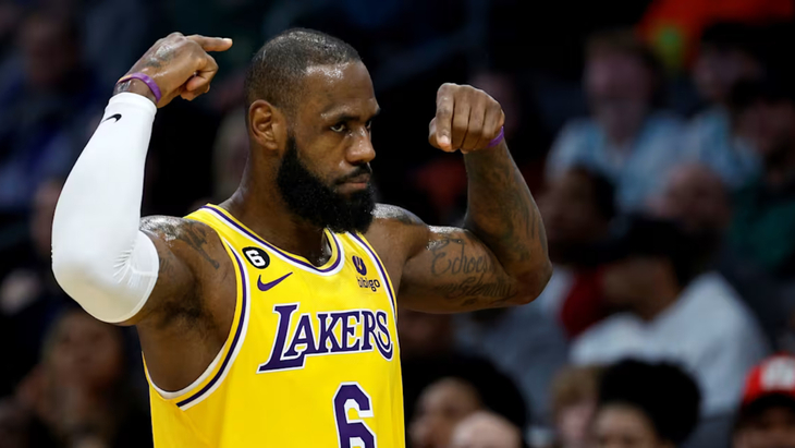 Леброн Джеймс