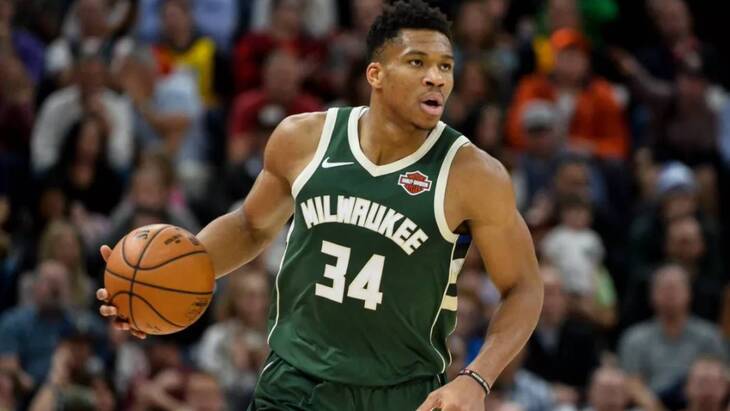 Яннис Адетокунбо