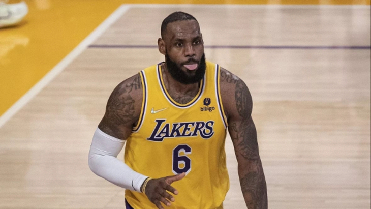 Леброн Джеймс