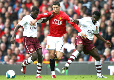 «МЮ» победил «Арсенал» 2:1 (9 фото)