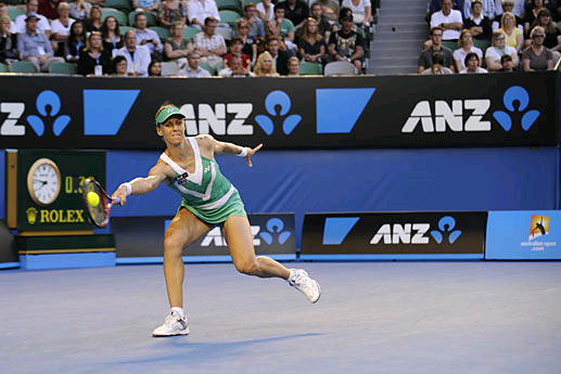 Дементьева vs Энен на AO-2010 (10 фото)