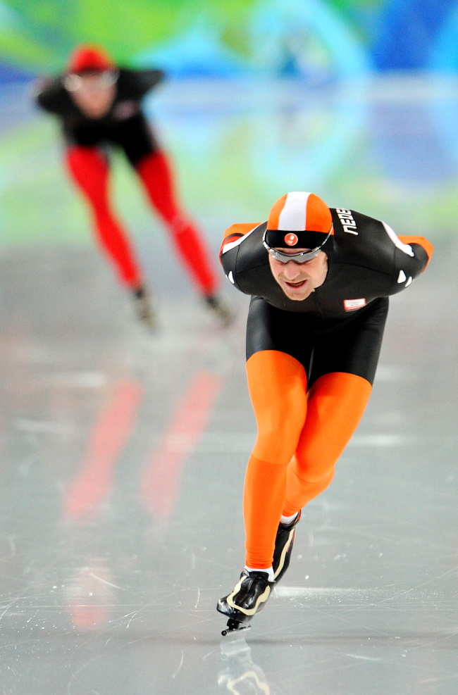 Серебро конькобежца Ивана Скобрева на 10 км (27 фото)