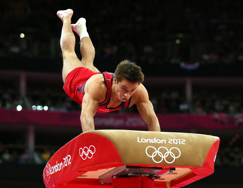 Второе место Дениса Аблязина в опорном прыжке