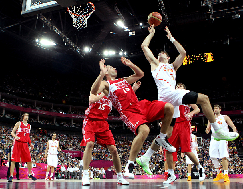 Баскетбольный полуфинал: Россия - Испания