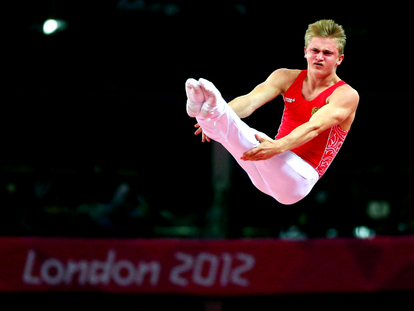 Серебро Ушакова в прыжках на батуте