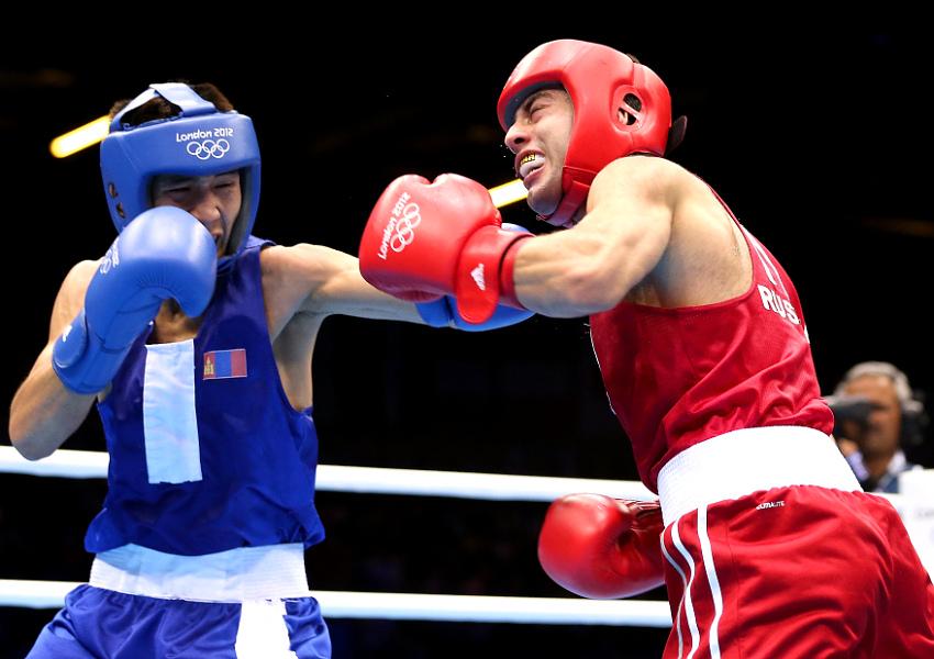 Бронзовый полуфинал боксера Миши Алояна