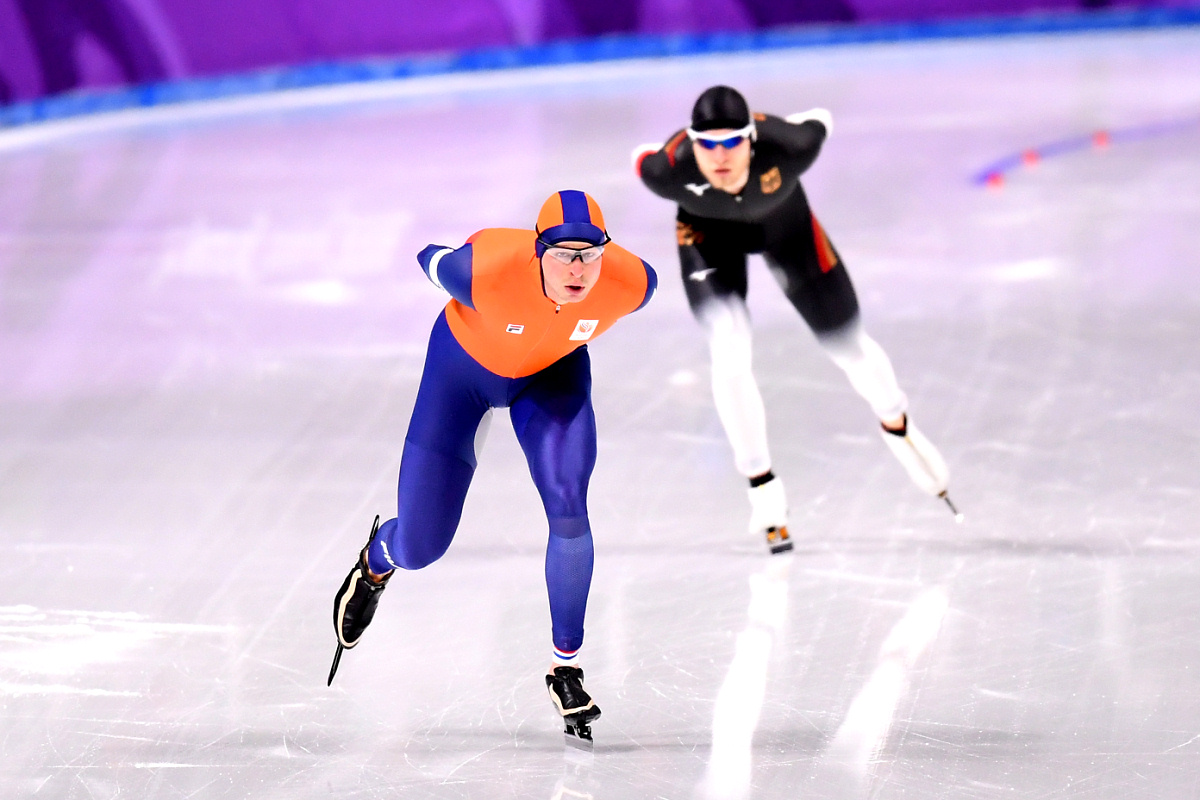 Рекорд конькобежца Крамера в гонке на 5000 метров