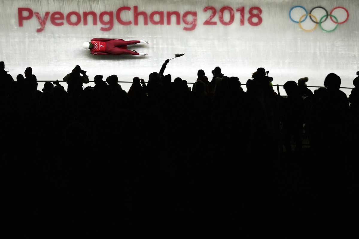 Золото немецких саночников в эстафете