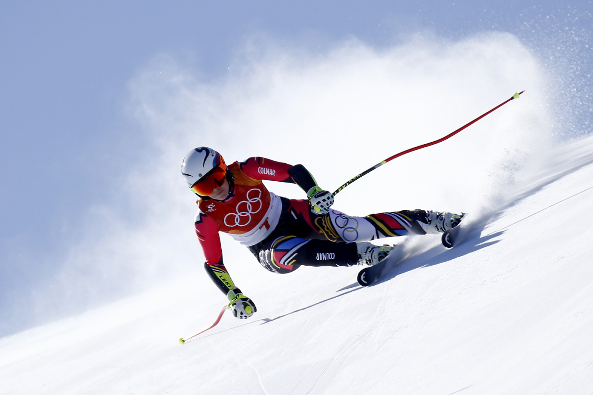 Победа Эстер Ледецки в горнолыжном супергиганте