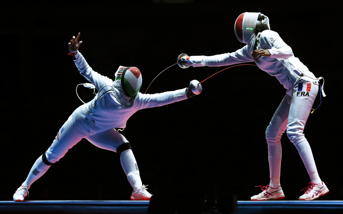 Золото венгерки Эмеше Сас в фехтовании на шпагах