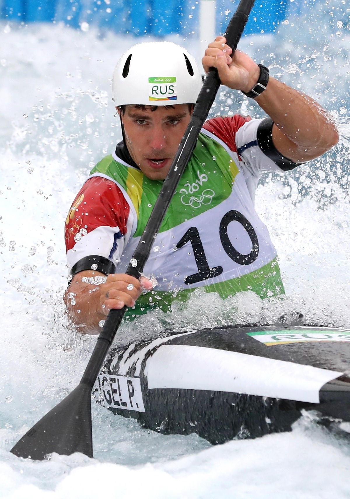 Золото британского байдарочника Кларка в слаломе