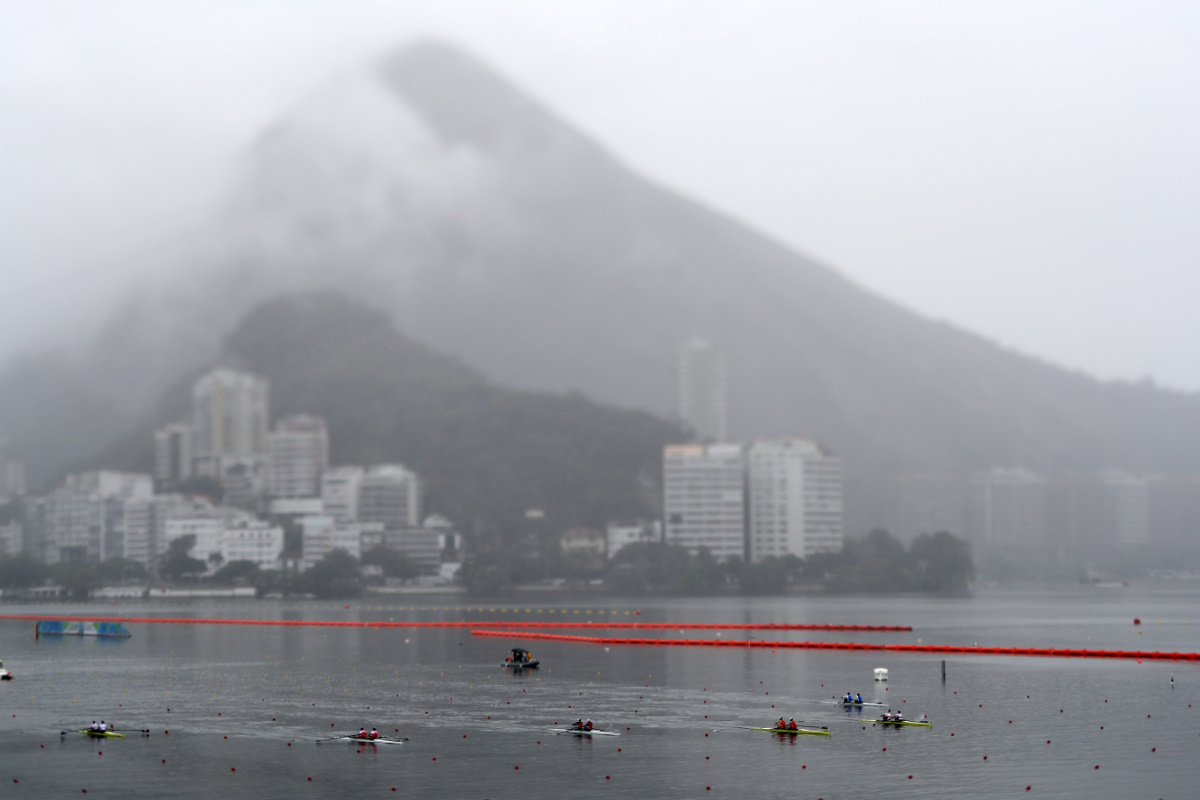Победы британцев в безрульных двойках и четверках