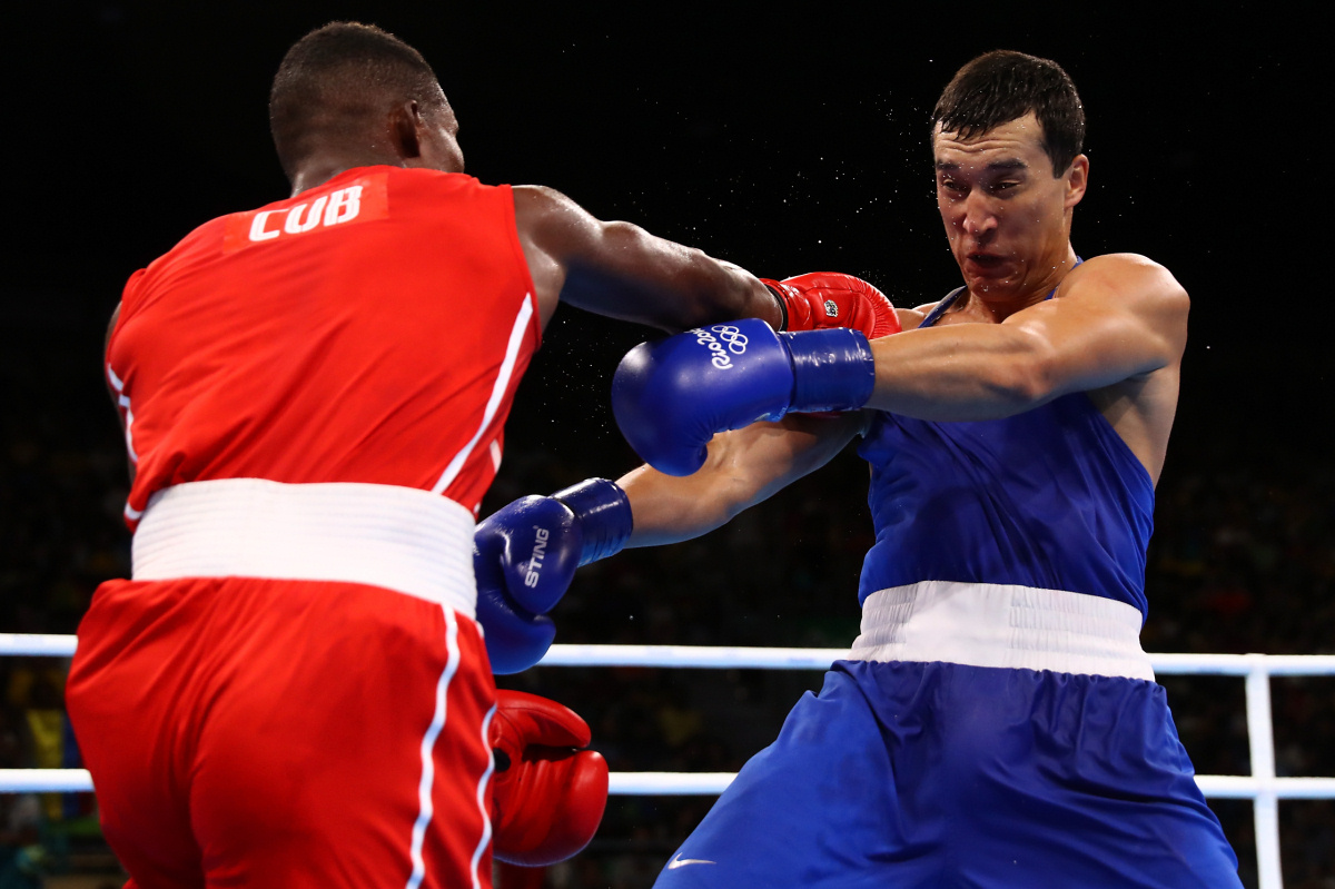 Чемпионский бой кубинского боксера ла Круса