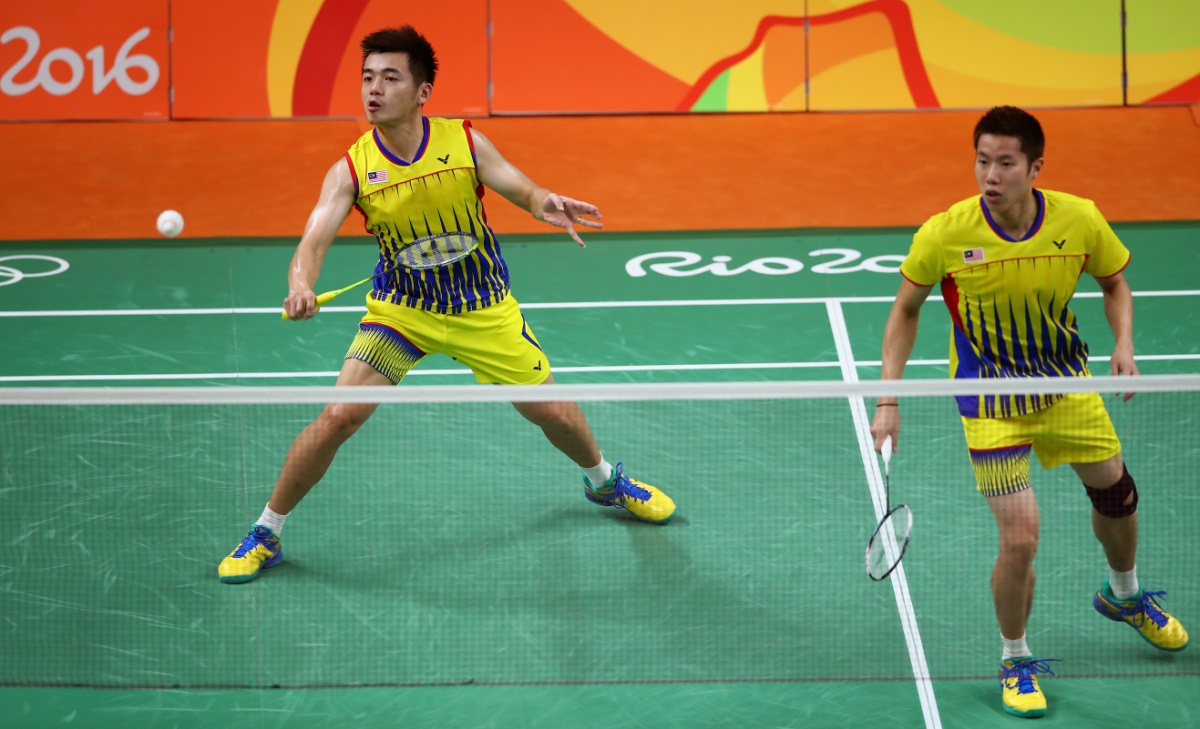 Золото китайцев Хайфэна и Наня в парном бадминтоне