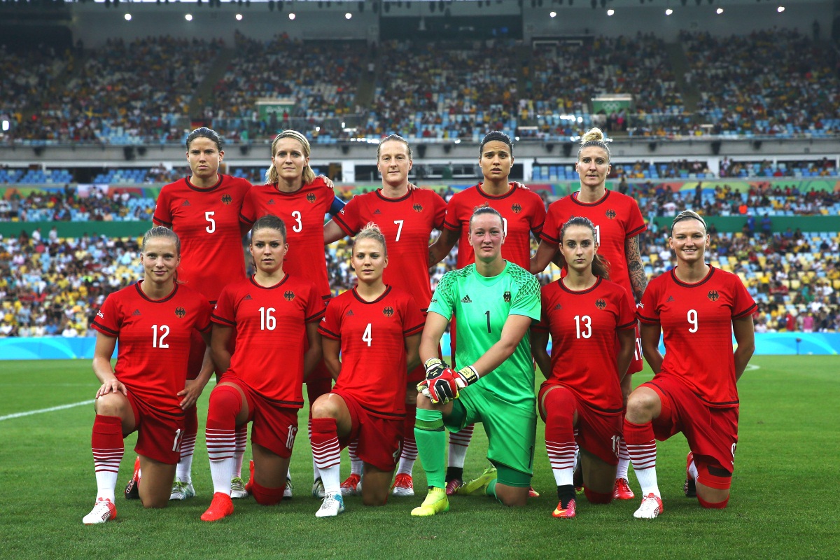 Финал женского футбола. Германия — Швеция 2:1