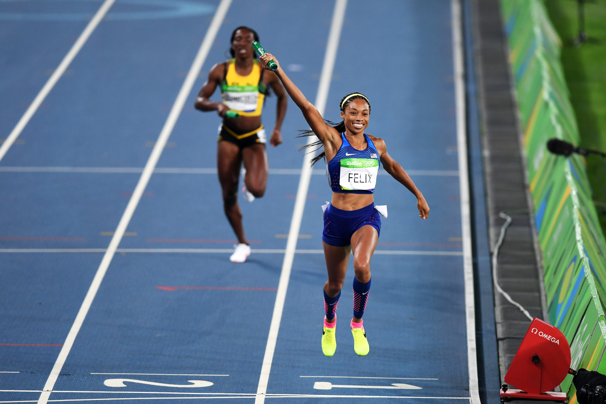 Триумф американцев в эстафетах 4x400