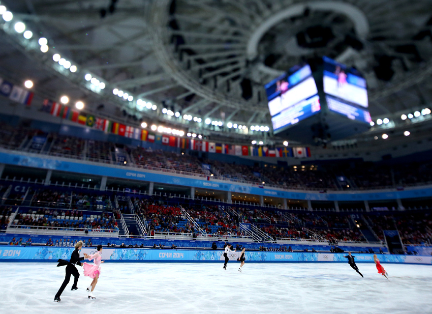 Боброва и Соловьев третьи в танцах на льду. Россия — лидер в командах