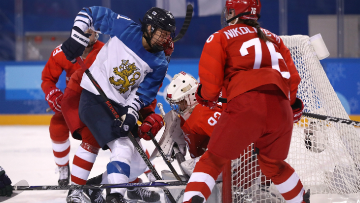 Россиянки все же забили свою первую шайбу на турнире