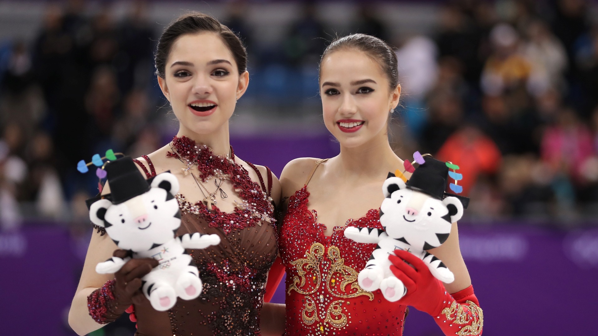 Евгения Медведева и Алина Загитова