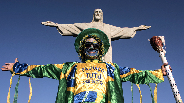 Праздник начинается