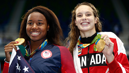 Симоне Мэнуэл и Пенни Олексяк